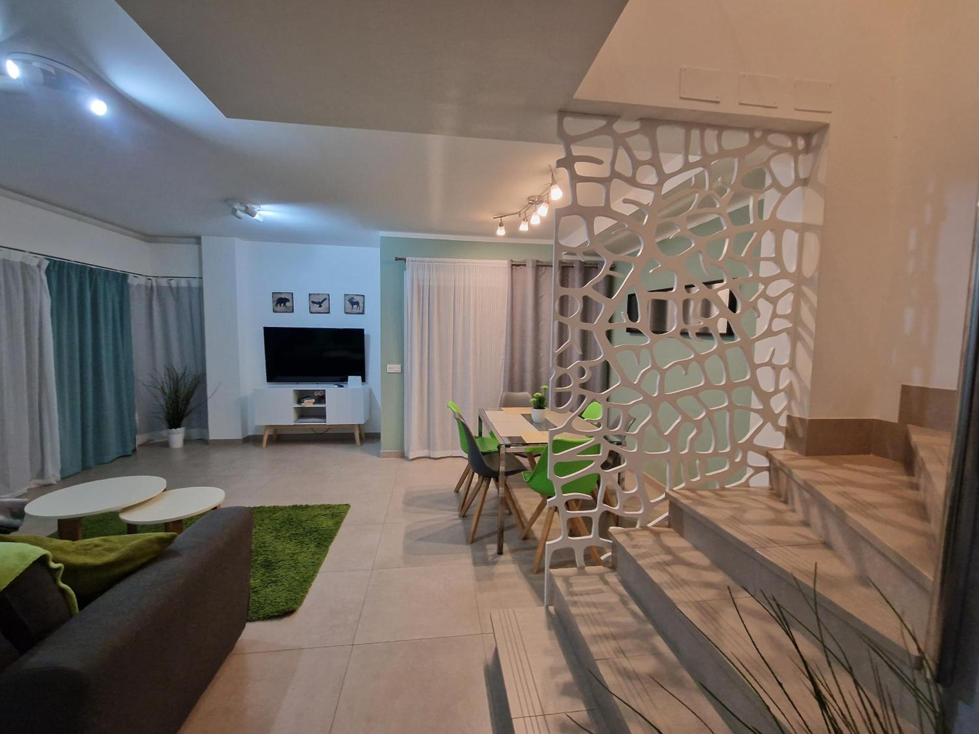 Villa Paraiso-Luxury Villa With Heated Pool Адехе Екстериор снимка